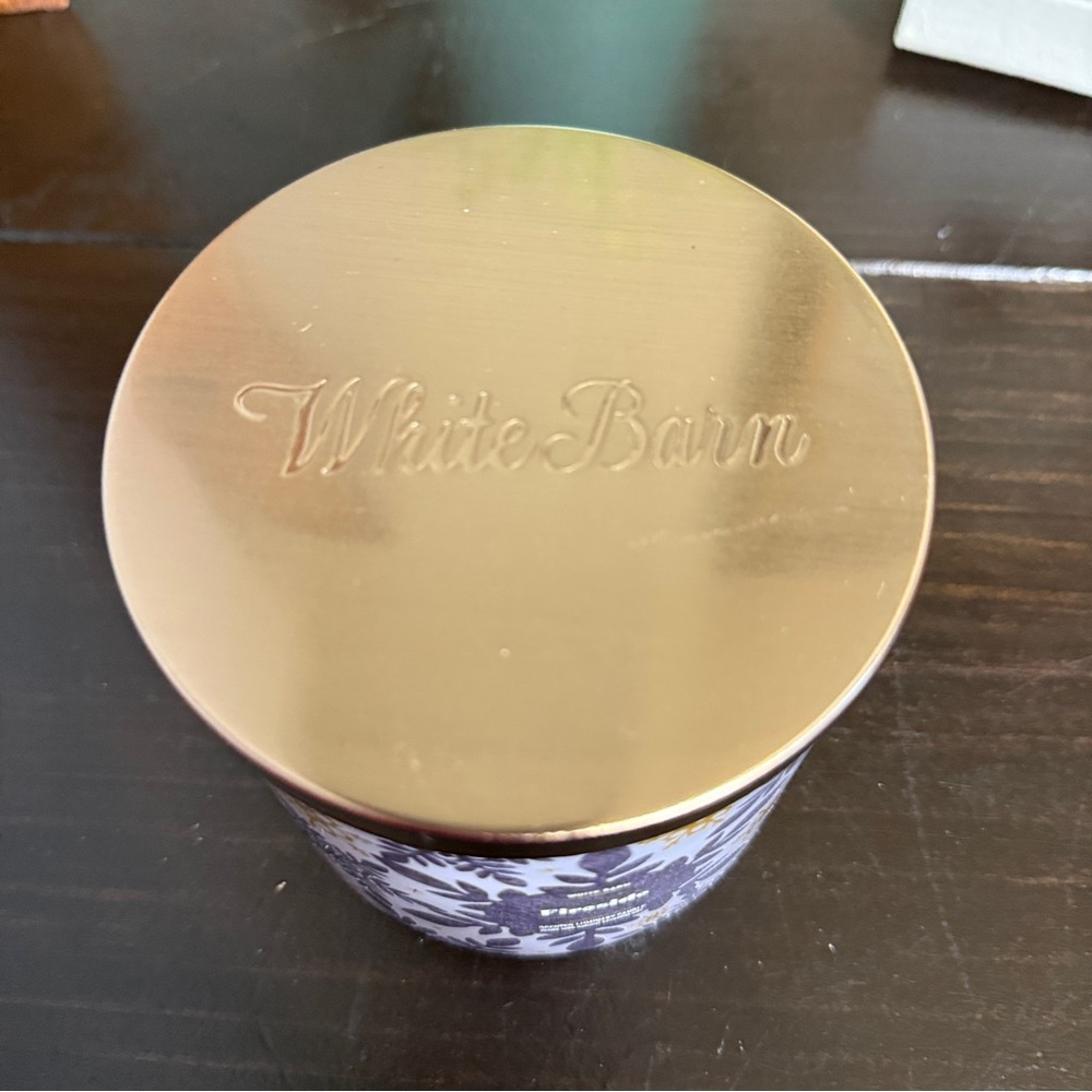 Bath & Body Works White Barn 3-Wick Candle FIRESIDE 14.5 oz New - Picture 2 of 5
